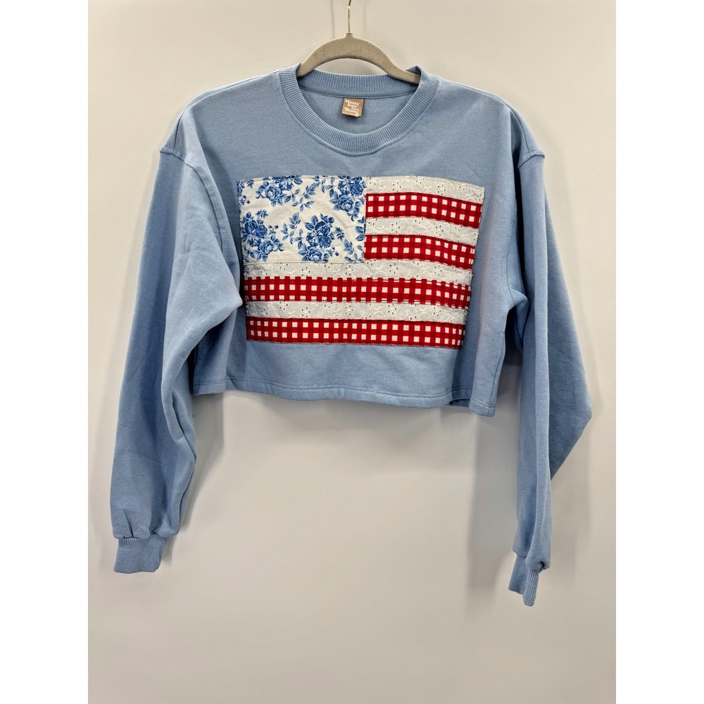 Messy Bun Crop Quilted American Flag Sweatshirt Eyelet Lace Gingham Floral Small